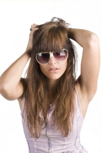 Piękne włosy – jak o nie dbać? Balayage fryzjer Kraków – rekonstrukcja joico;