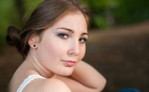 Depilacja w salonie kosmetycznym – wady i zalety. Laserowe usuwanie wąsika, Depilacja Warszawa Białołęka